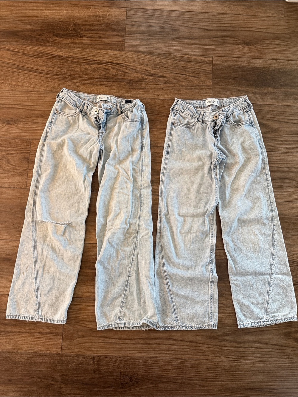 Abercrombie kids Girls Light Wash Straight-Leg Jeans - Light Blue (pair)